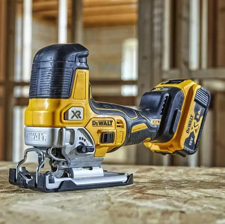 Пила лобзикова акумуляторна DeWalt без АКБ та ЗП DCS335N - фото 6