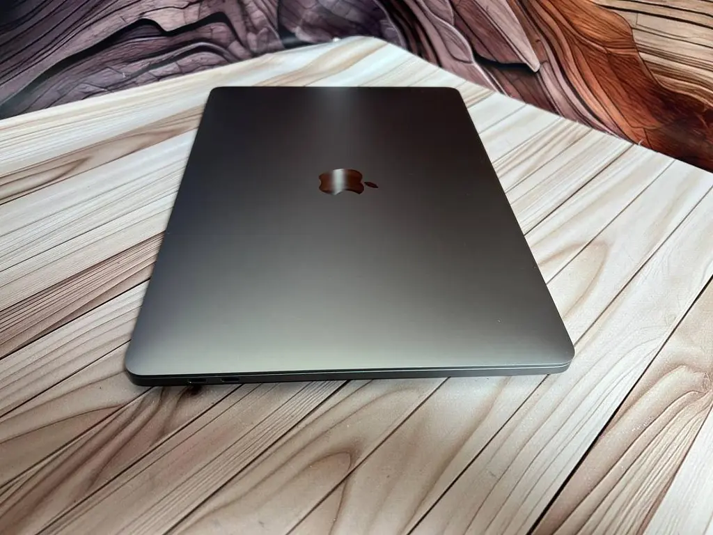Ноутбук Apple MacBook Pro 13" 2020 A2337 M1/16/256 (C02G406ZQ05N) Б/в - фото 6