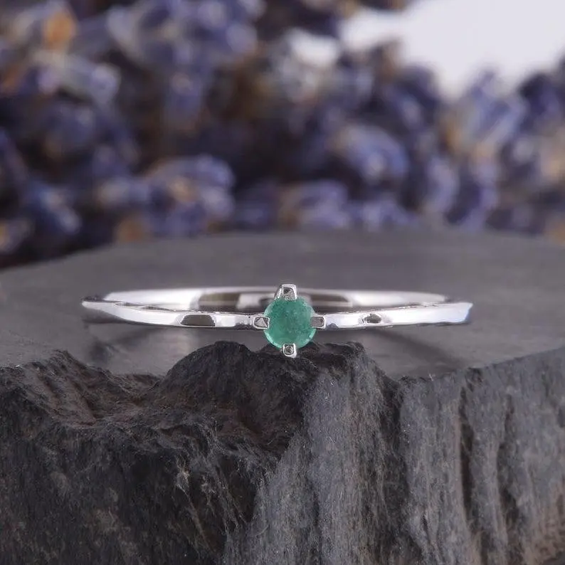 Каблучка з білого золота з ізумрудом 18 K-0109 - фото 8