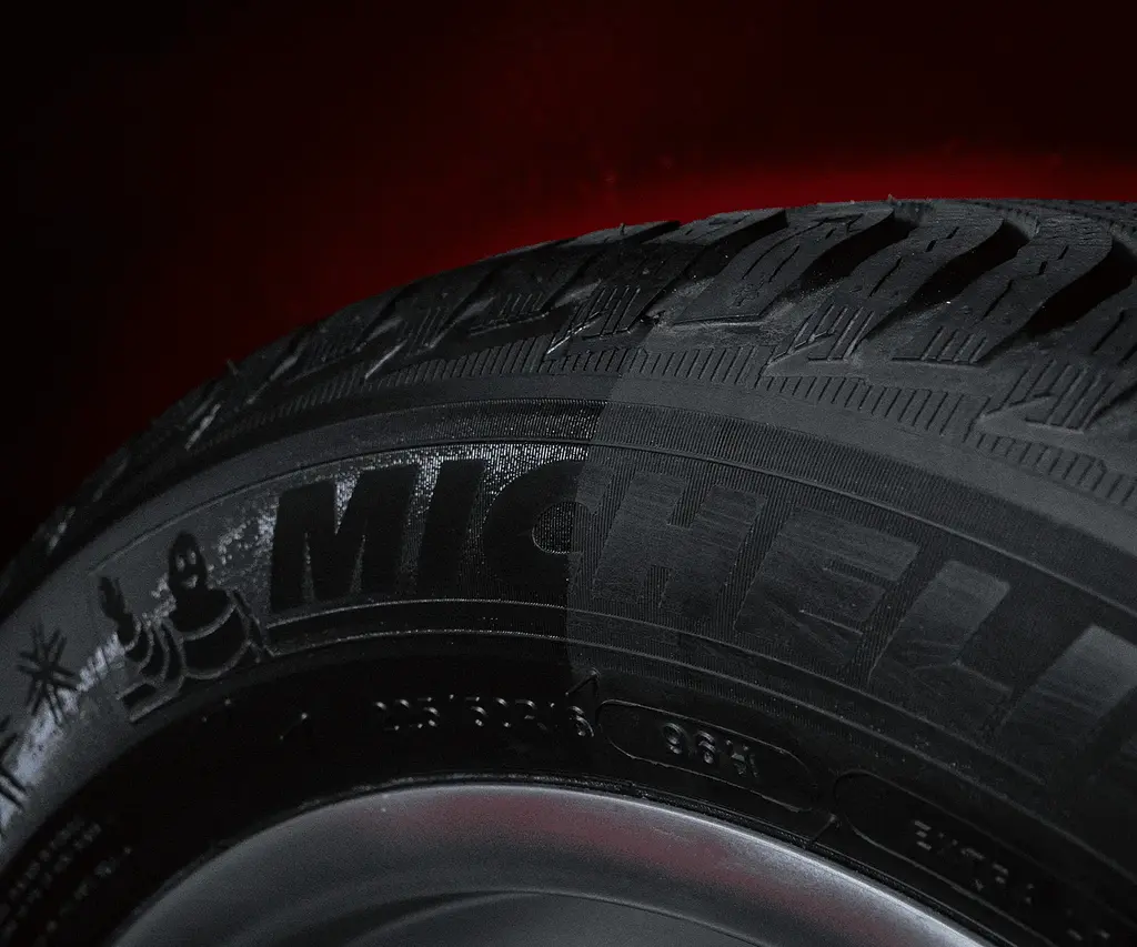 Чорніння для шин SOFT99 DiGloss Black Devil Tire Wax, глянцевий ефект - фото 4
