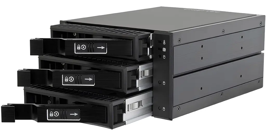Бекплейн Chieftec CBP-2131SAS 2x5.25" -> 3x3.5" HDDs Hot-Swap Aluminium - фото 2