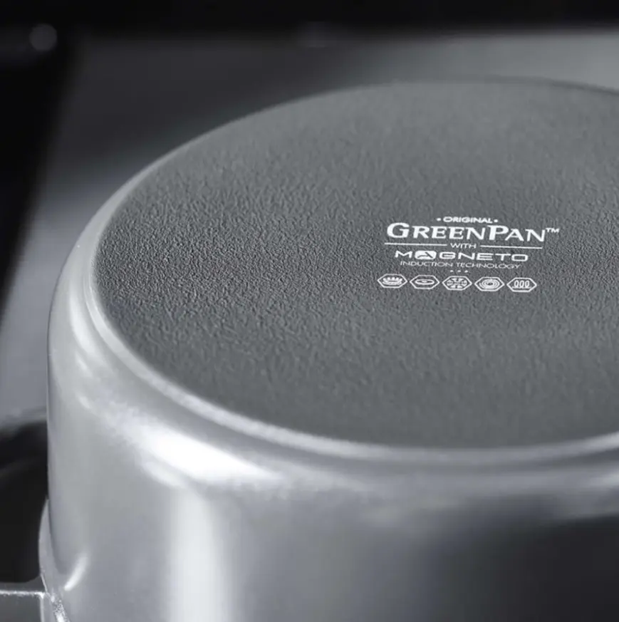 Каструля з кришкою GreenPan Featherweights, 26 см, 5,3 л з керамічним покриттям, чорний (CC004829-001) - фото 3