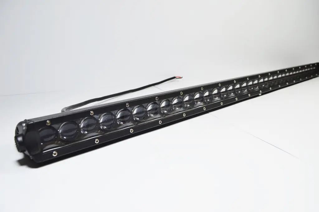 Світлодіодна Балка фара LED / 1045x43x80 mm / 200W / 5W x 40 / 10-30V / Ближнє та Далеке світло (LC4 5D) - фото 7