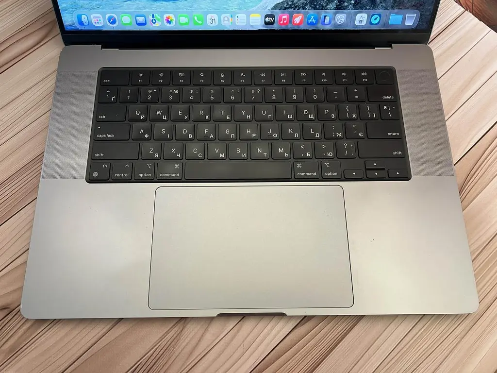 Ноутбук Apple MacBook Pro 16" 2021 M1 MAX/32/512 (RYVR4PR745) Б/в - фото 2