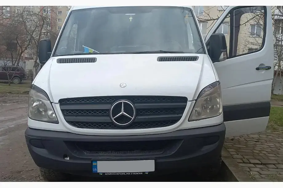 Вії фар для Mercedes-Benz Sprinter (W906) 2006-2018 на скотчі Чорні Voron glass - фото 3