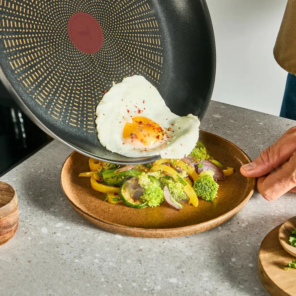 Сковорода Tefal Emotion+ 18 см черная (E3270144) - фото 7