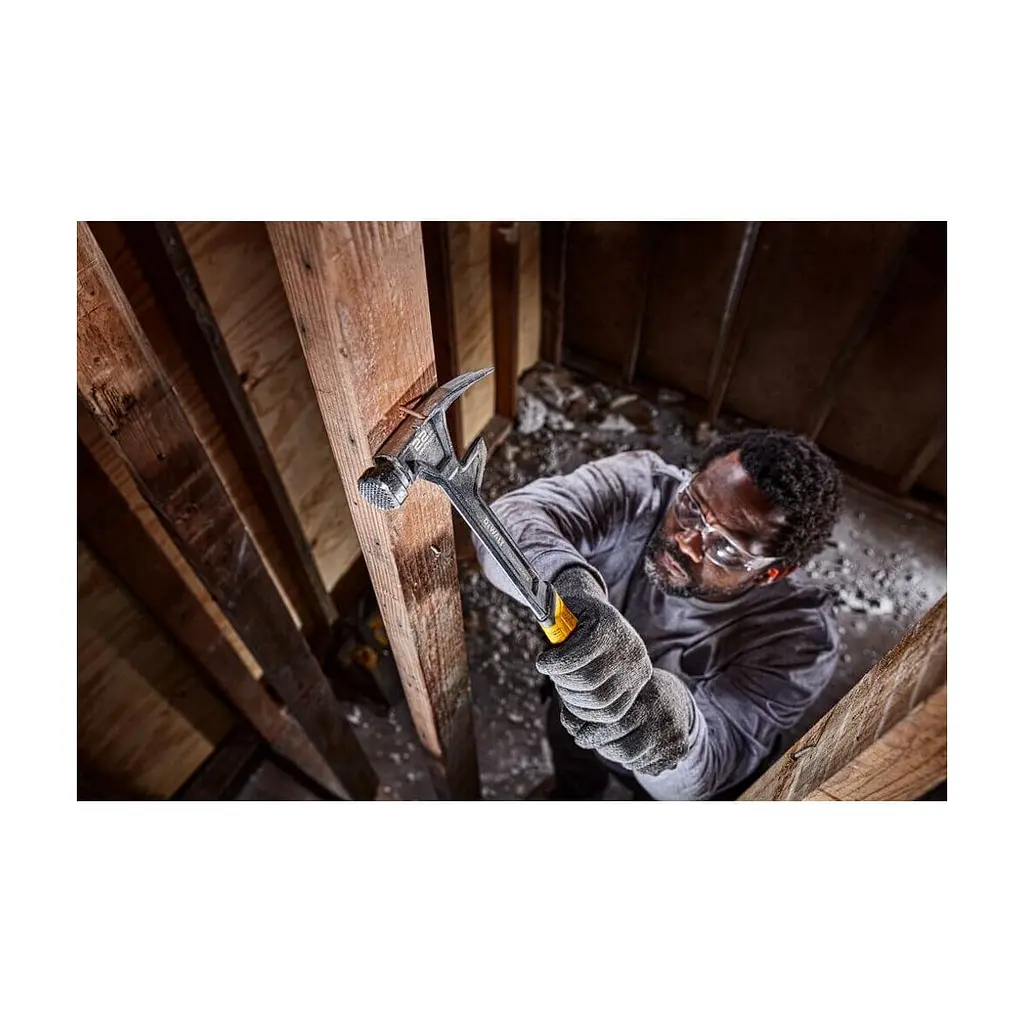 Молоток DeWALT DEM-CLAW демонтажний, суцільнометалевий, 624 г, з прямим цвяхом. (DWHT51008-0) - фото 5
