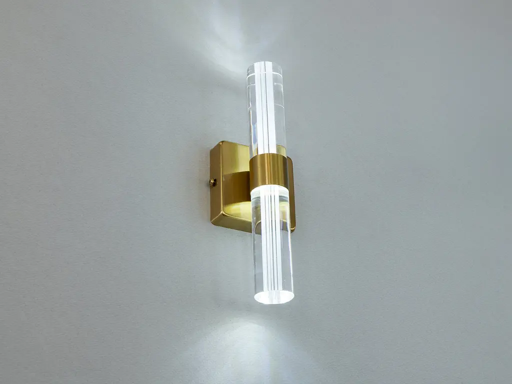 Бра настенное LED Diasha 9152-A GD 6W 330 лм золотой металлический каркас акриловый плафон для спальни - фото 2