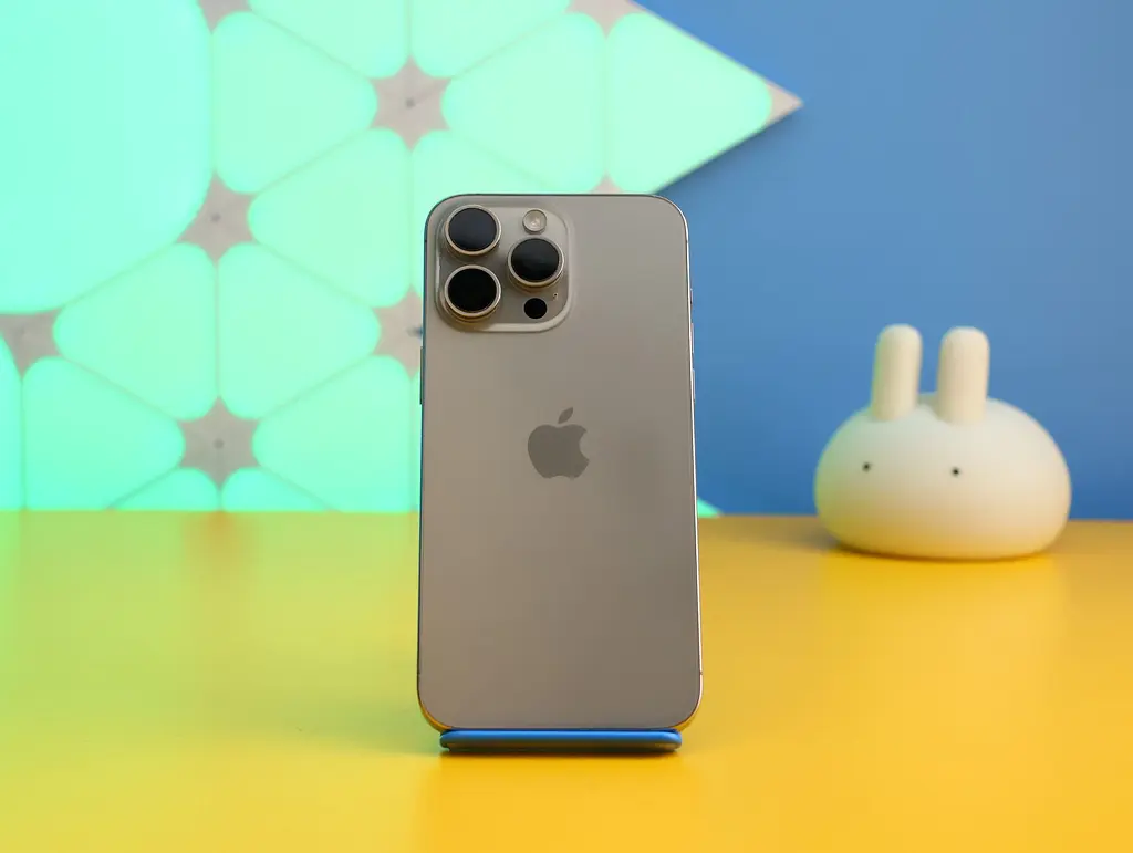 Смартфон Apple iPhone 15 Pro Max 512GB Natural Titanium (MU7E3) Б/В [157945] - фото 6