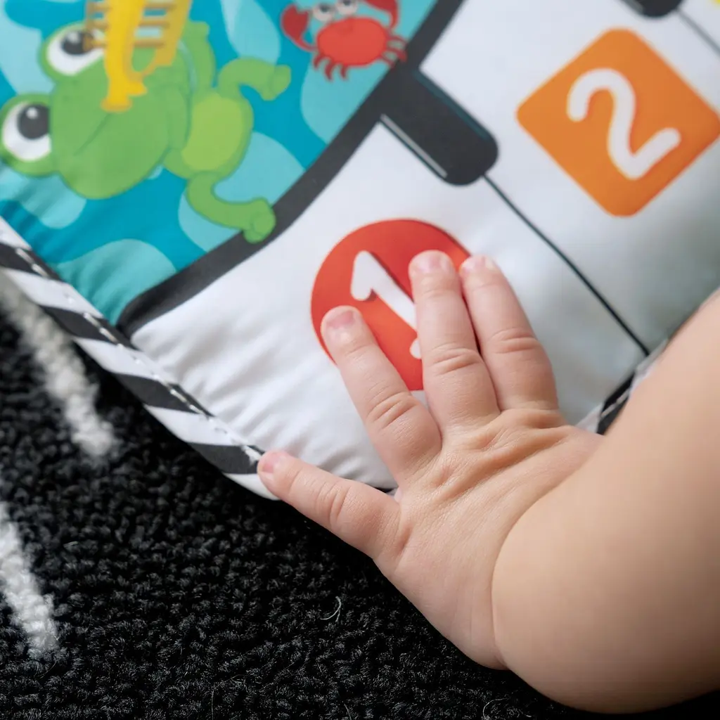 Музична іграшка на ліжечко Baby Einstein Neptune`s Kick & Explore (12926) - фото 8