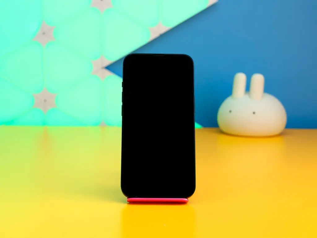 Смартфон Apple iPhone 13 128GB Midnight (MLPF3) Б/В [169112] - фото 4