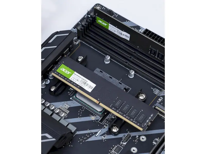 Пам'ять для настільних комп'ютерів Acer 8 GB DDR4 3200 MHz UD100 (BL.9BWWA.222) - фото 3