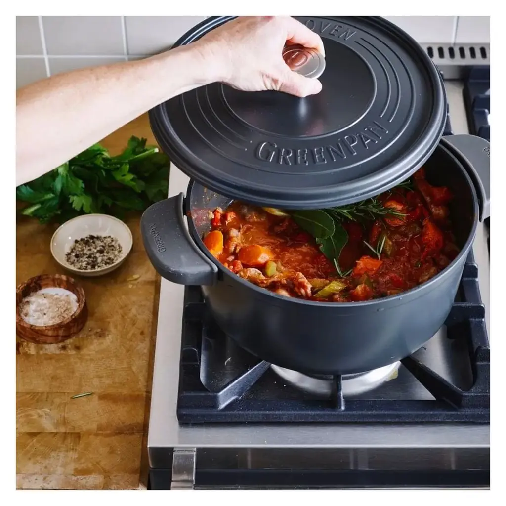 Каструля з кришкою GreenPan Featherweights 22 см 3,3 л з керамічним покриттям чорний (CC005056-001) - фото 6