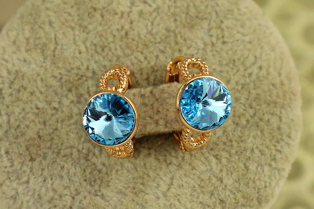 Сережки Xuping Jewelry Мідея з блакитним каменем Сваровські 1,6 см золотисті - фото 2