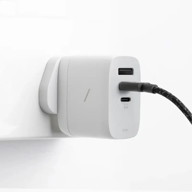 Мережевий зарядний пристрій Native Union Fast GaN Charger PD 67 Вт 3 Ports White (FAST-PD67-WHT-2CA) - фото 4