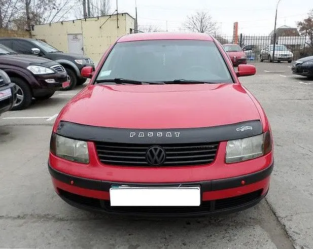 Дефлектор капоту мухобійка Volkswagen Passat (B5) 1997-2001 - фото 2