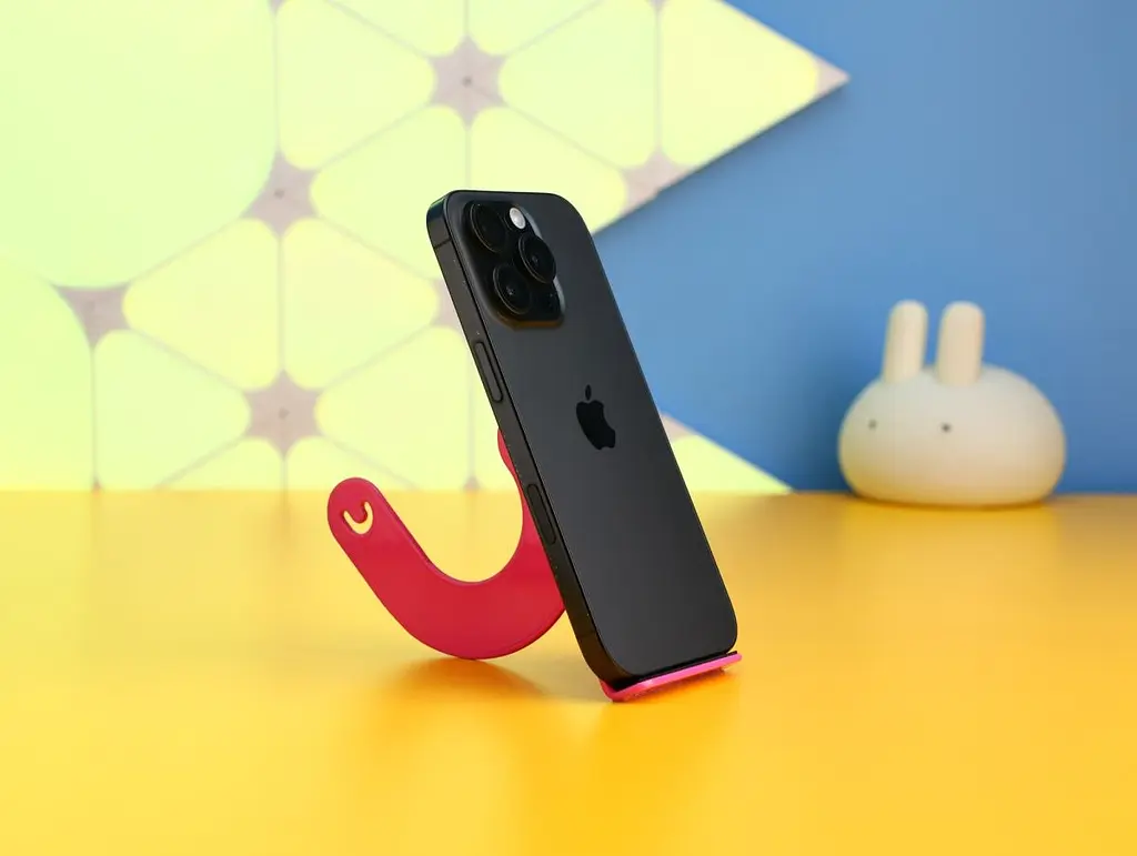 Смартфон Apple iPhone 16 Pro 256GB Black Titanium (MYNH3) Б/У [175240] - фото 6