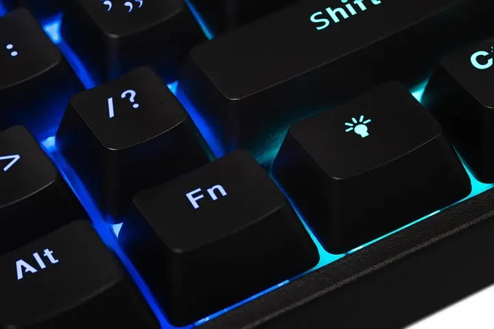 Провідна клавіатура Defender Blitz GK-240L EN Rainbow RGB-підсвічування та постачання - фото 7