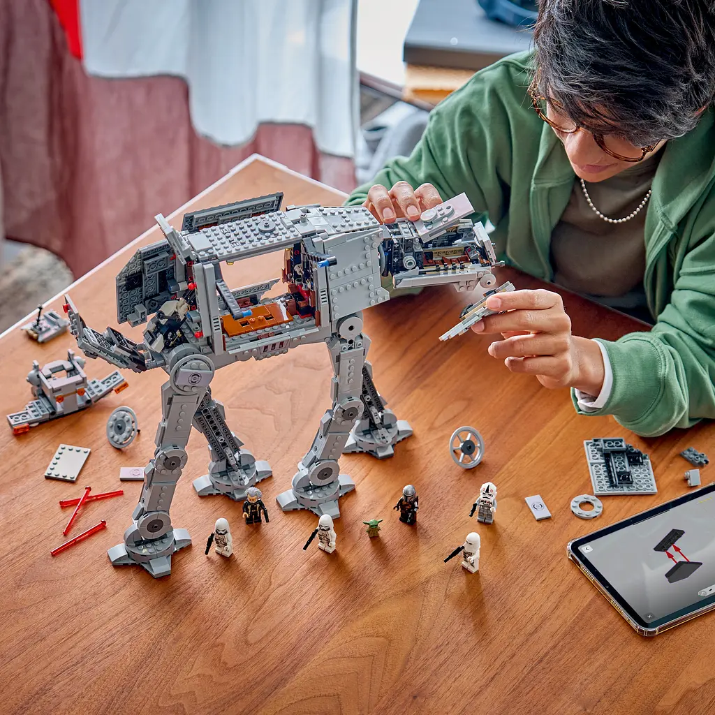 Конструктор LEGO Star Wars Осколок Імперії AT-AT™ з INT-4 1453 ел. (75454) - фото 12