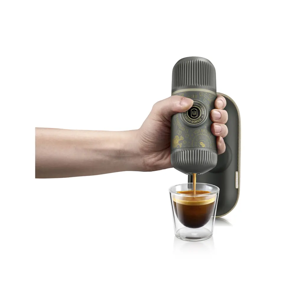 Портативна еспресо-кавоварка Wacaco Nanopresso темно-сіра з чохлом, механічна, для меленої кави - фото 2