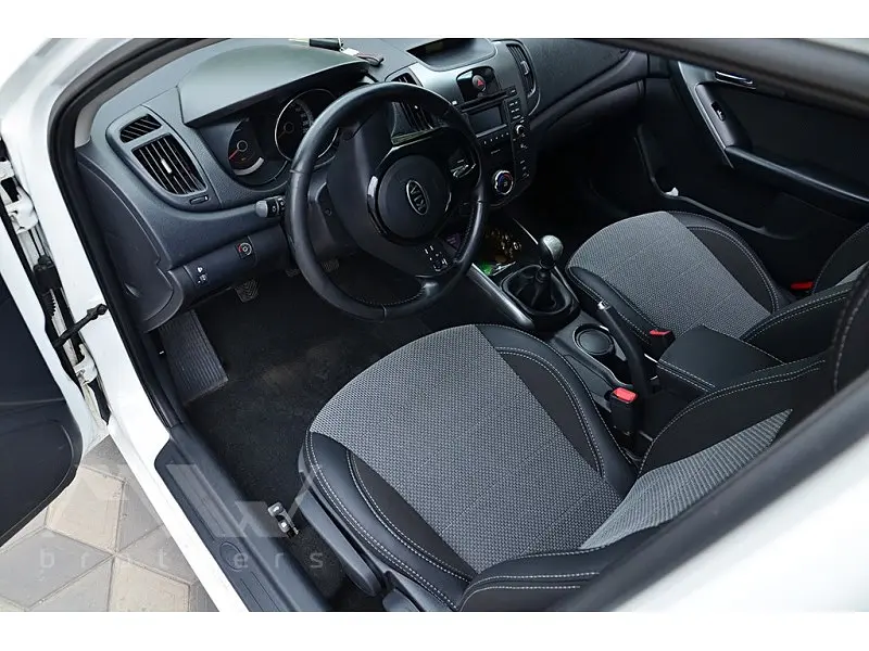 Авточохли модельні MW Brothers для Kia Cerato II c 2009 - фото 7