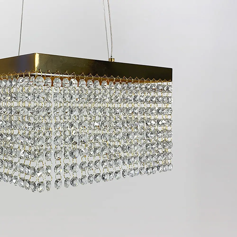 Невероятная хрустальная квадратная люстра с золотой обводкой h25 Line.F Диаметр 30см - фото 3