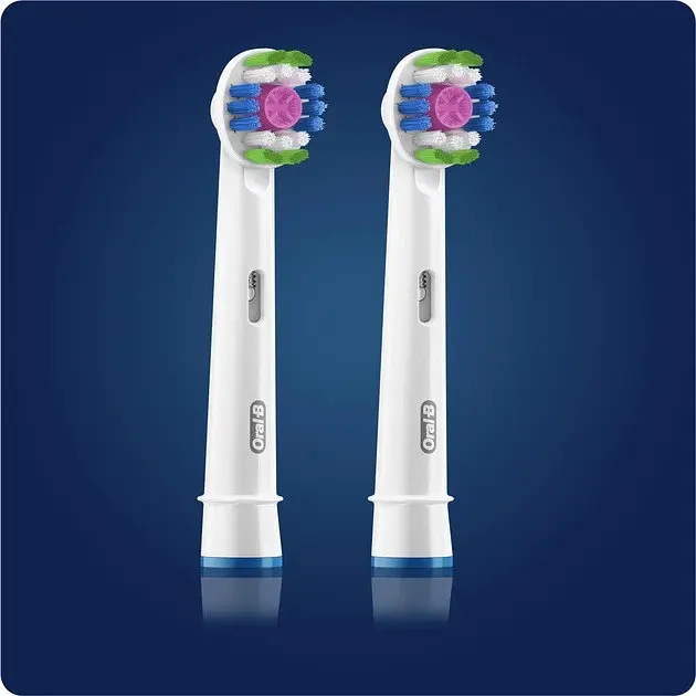 Набір насадок - 2 штуки - змінні голівки для зубної щітки Oral-B 3D White Clean Maximiser EB18PRB-2 - фото 2