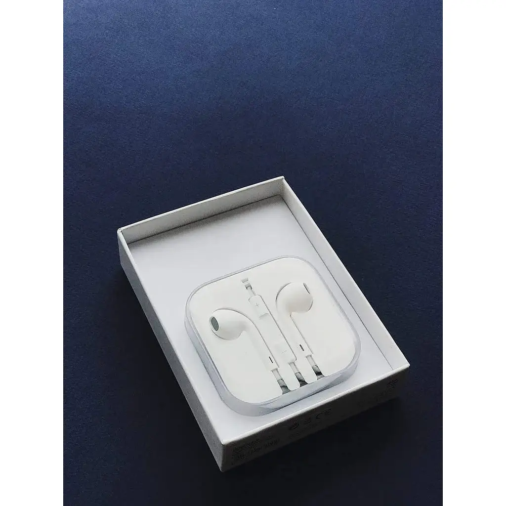 Гарнітура Foxconn для Apple iPhone 6/5S/5C EarPods навушники конектор 3.5 мм - фото 4