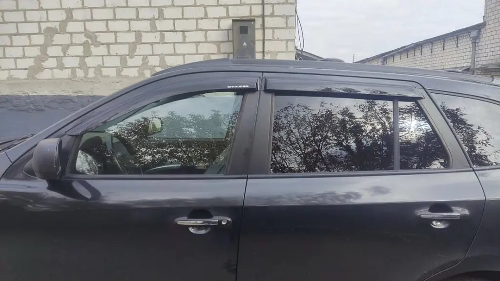 Дефлектори вікон вітровики Hyundai Santa Fe 2006-2012 (Voron Glass) VH21606 - фото 4