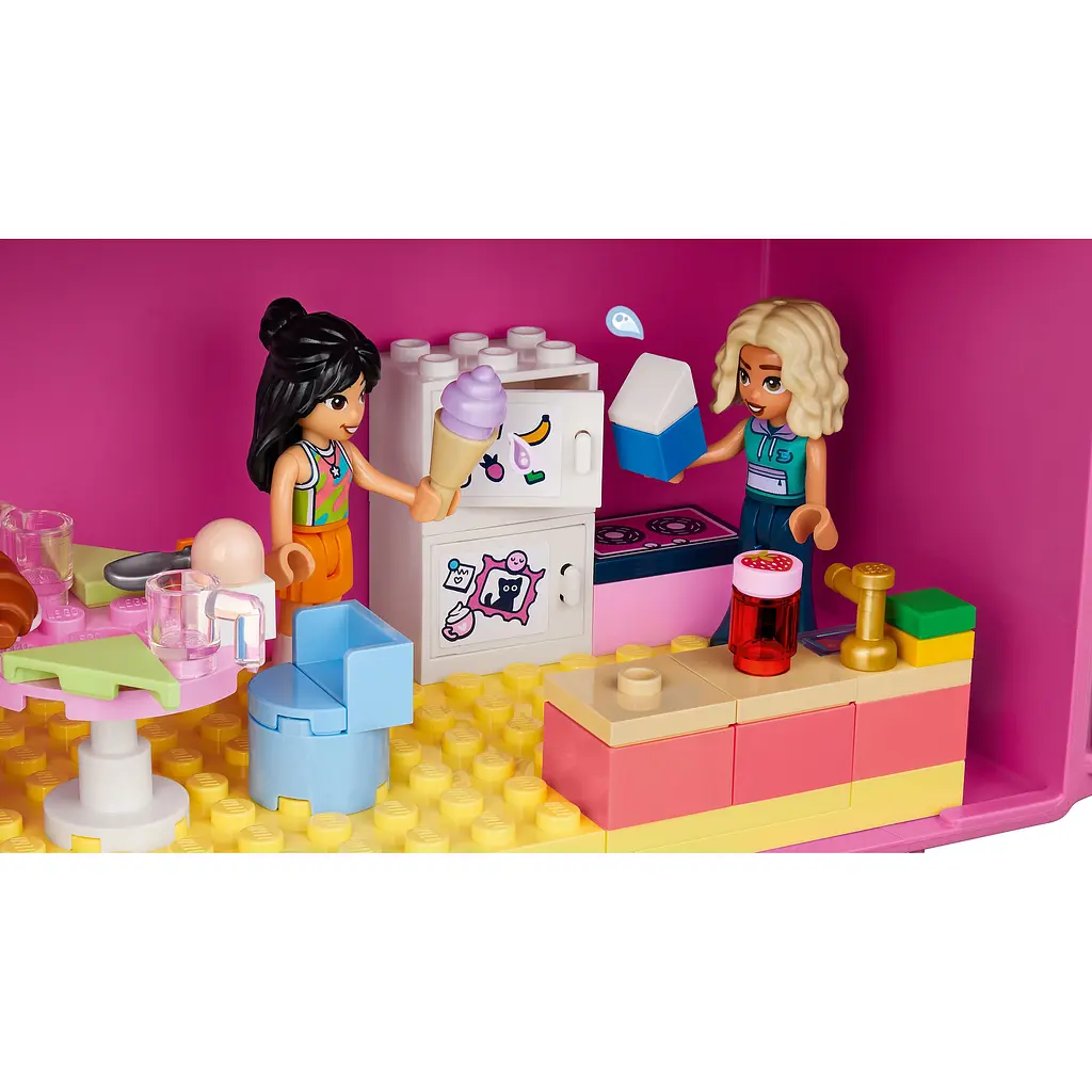 Конструктор LEGO Кукольный домик-чемодан для творческой игры (42697) - фото 8