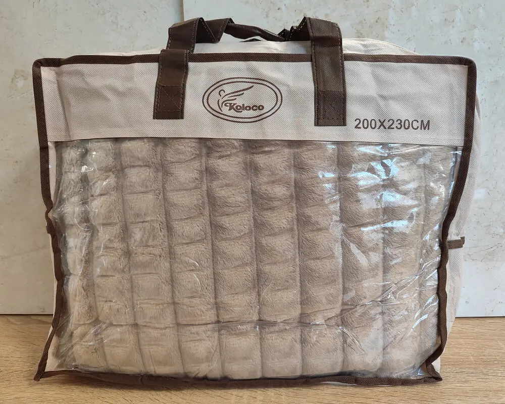 Плед-покривало Koloco Кубік 3Д 200х230 темний беж євро - фото 6