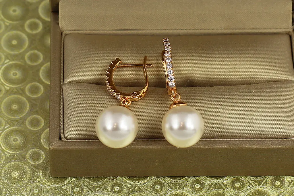 Сережки підвіски Xuping Jewelry з перлами Цефей 3,3 см золотисті - фото 2