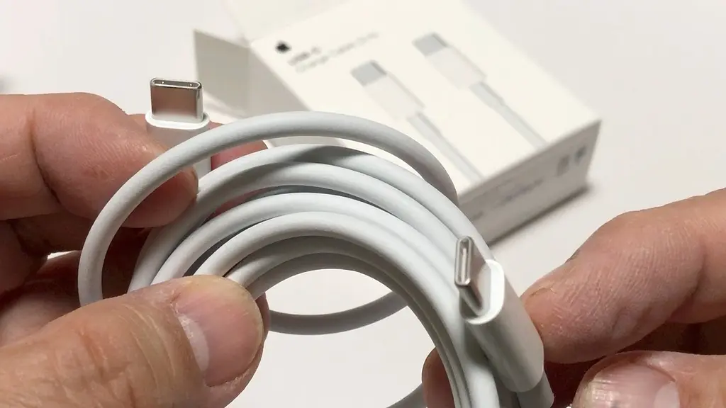 Кабель USB Apple USB-C Charge Cable 2m (MLL82AM/A) [33602] - фото 3