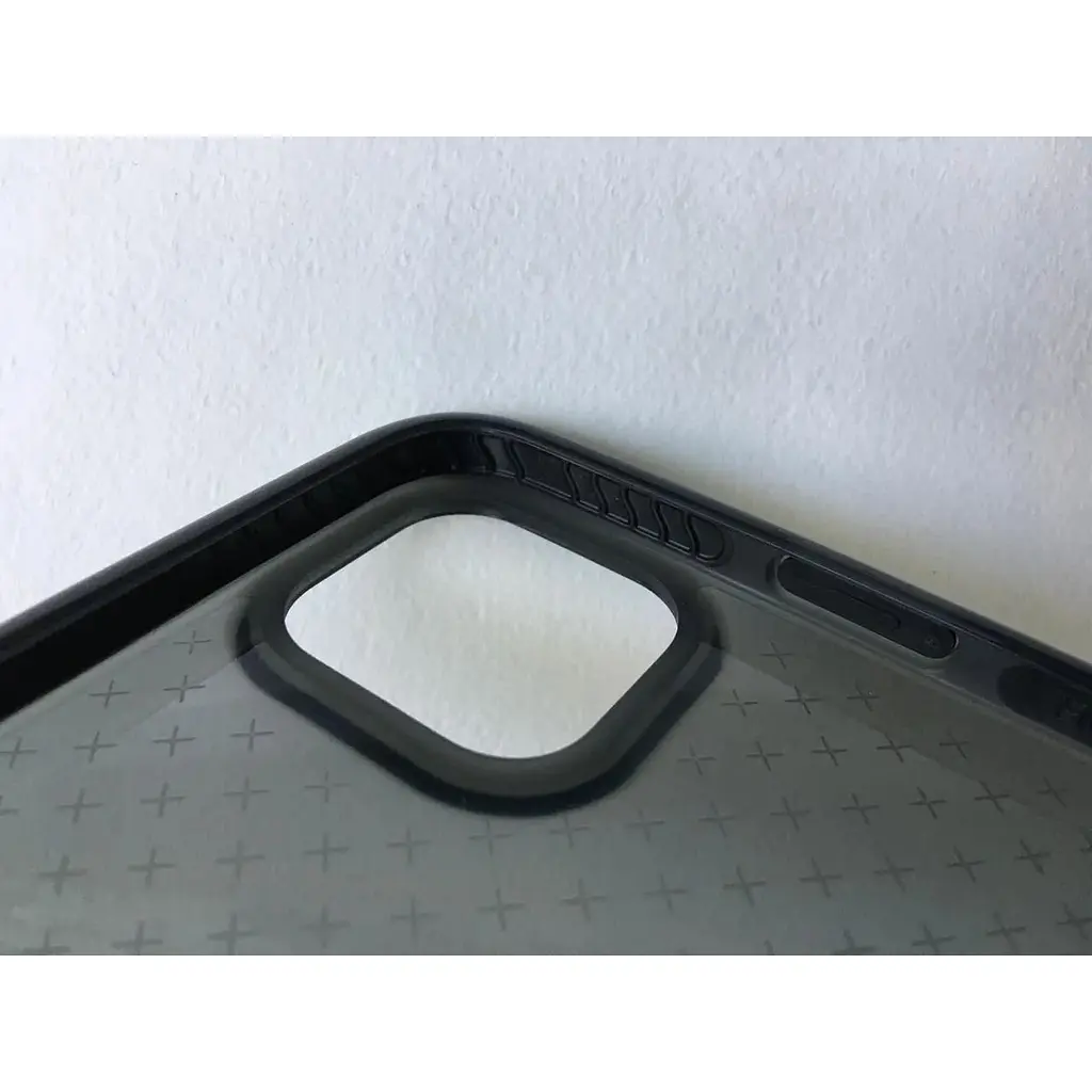Оригинальный противоударный чехол Tech21 Evo Check для iPhone 12 Pro (6.1") Smokey Black T21-8373 - фото 5