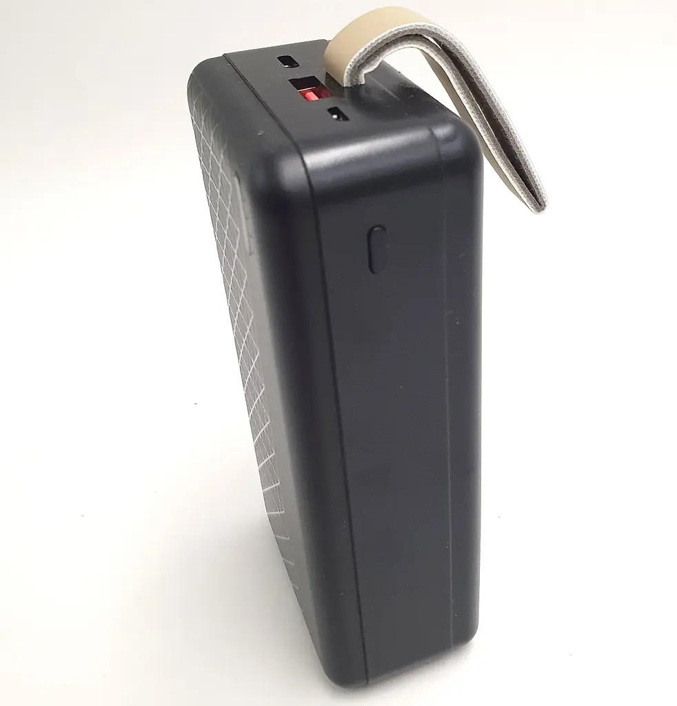 Потужний Повербанк Power Bank із швидкою зарядкою 30000mAh USB /Type-C PD/QC 20W Maxmate MMP30S чорний - фото 10