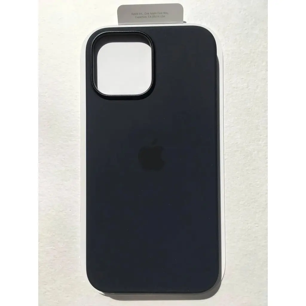 Оригінальний силіконовий чохол Apple Silicone Case MagSafe для iPhone 13 Pro Max (6.7") Midnight (MM2U3ZE/A) - фото 6