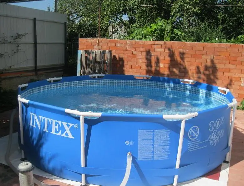 Круглий каркасний басейн із фільтрувальним насосом Intex 305 x 76 см - фото 6