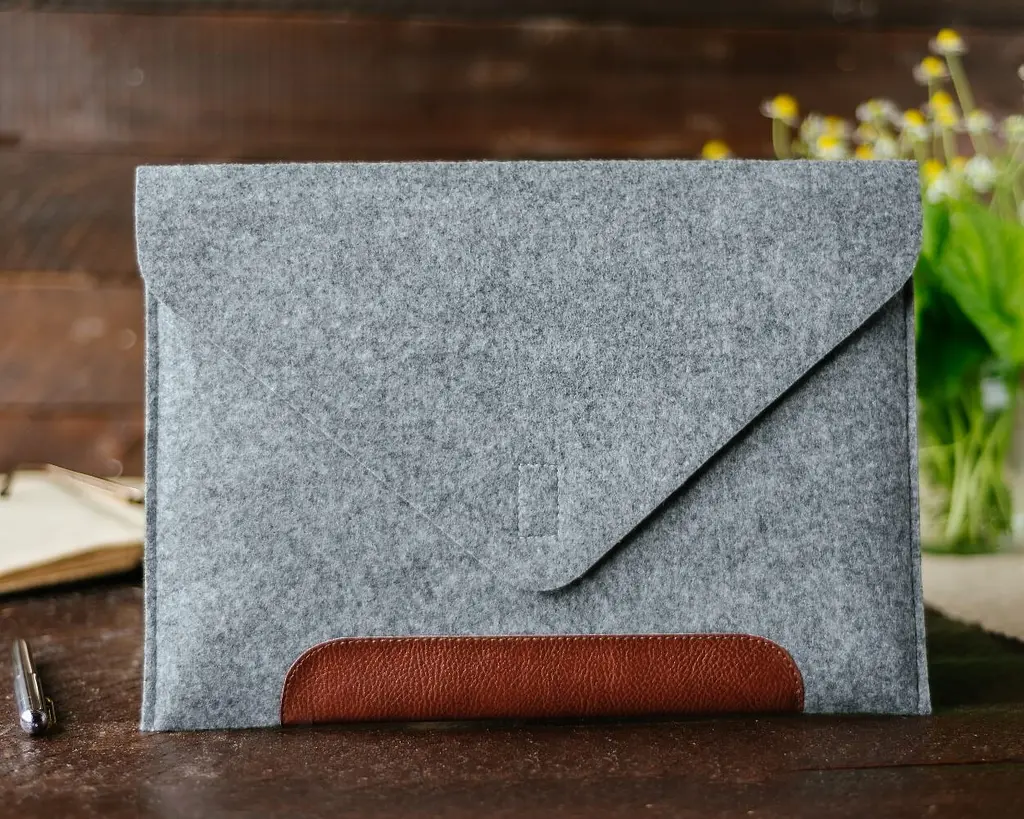 Чохол для ноутбука Gmakin для MacBook Pro 13"" Grey/Brown (GM10-13New) - фото 5