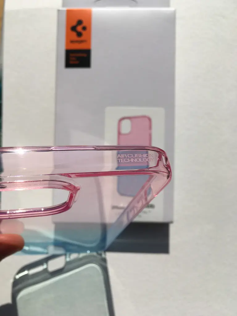 Оригінальний чохол Spigen Liquid Crystal Flex для iPhone 15 (6.1") Gradation Pink ACS06787 - фото 5