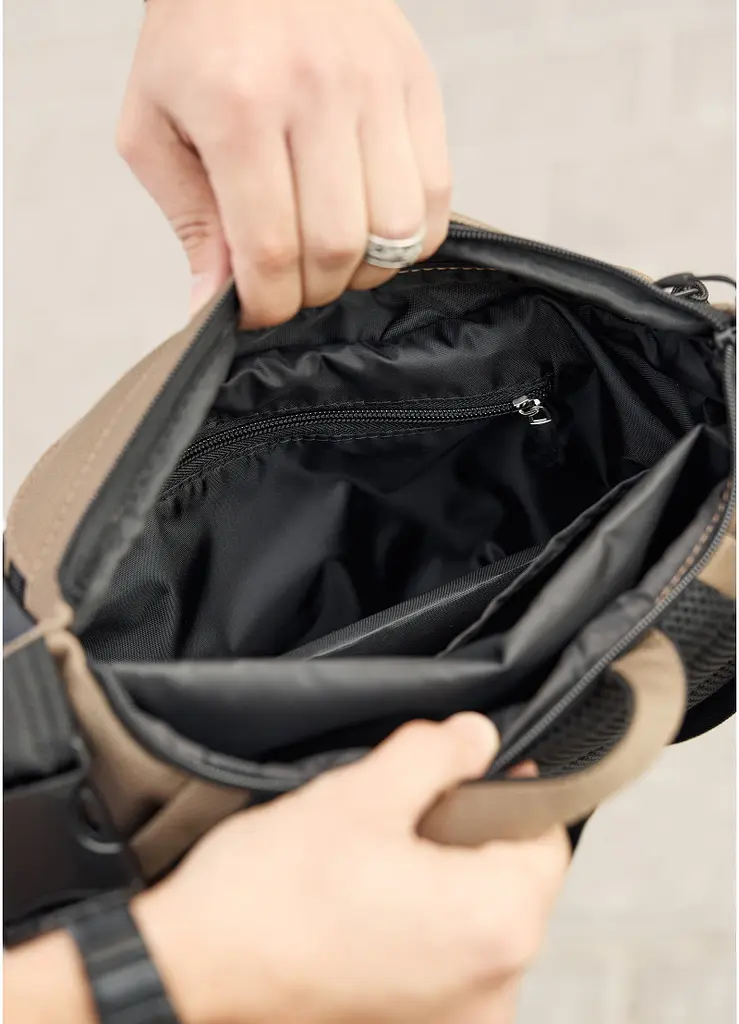 Велика чоловіча сумка бананка Sambag DynamicDart горіх 38 × 21 × 7 см (80411119m) - фото 9