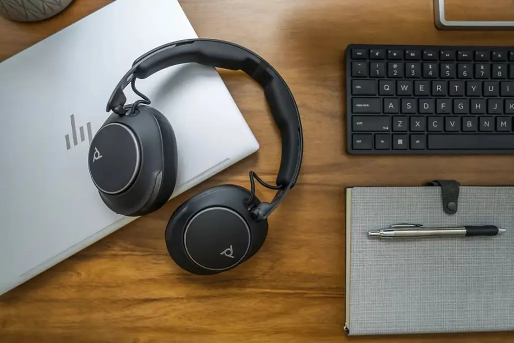 Гарнітура Poly Voyager Surround 80-M USB-C HS + USB-C/A Stereo Black (8G7U0AA) - фото 2