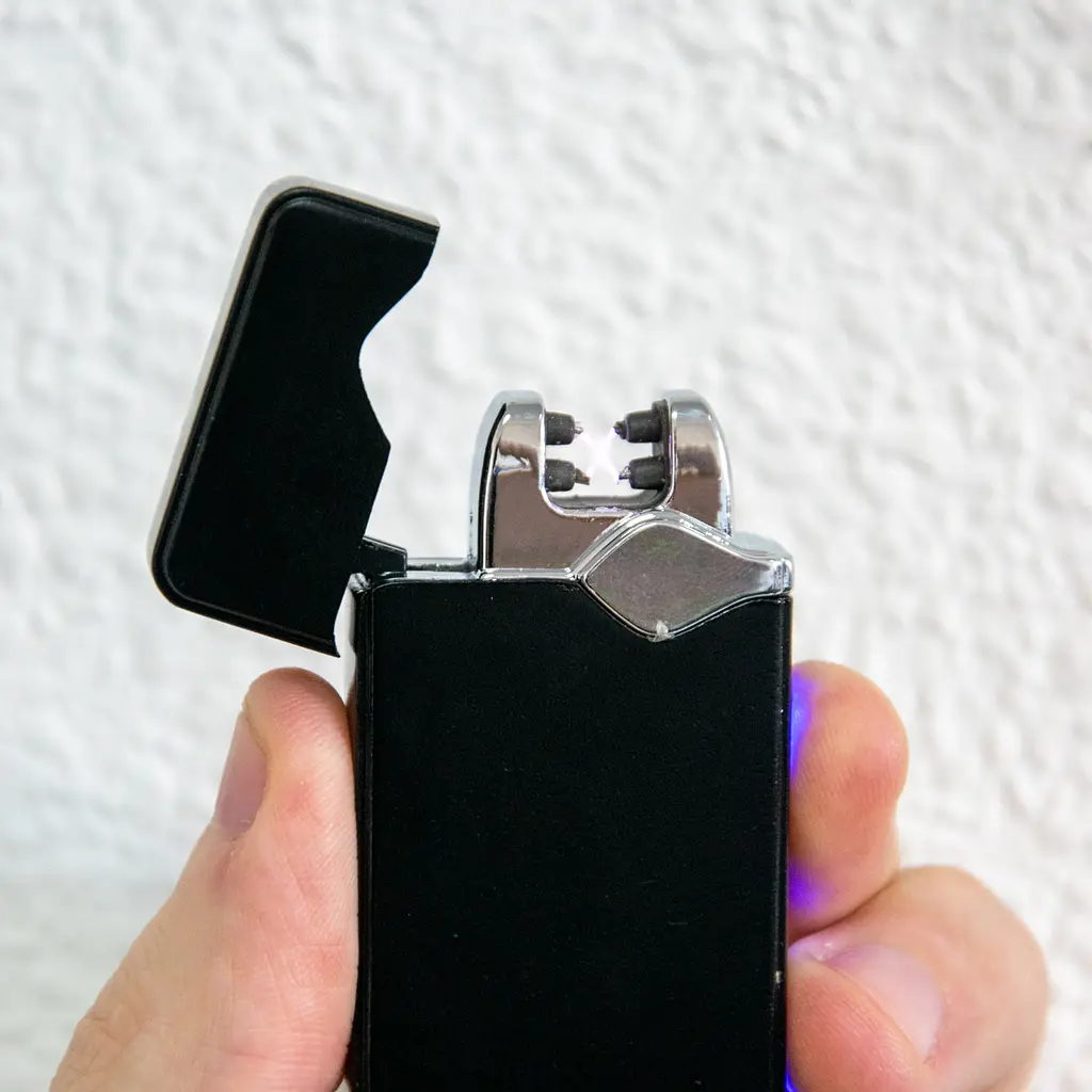 Імпульсна запальничка чорна чоловіча від юсб Lighter Classic USB 315 - фото 4