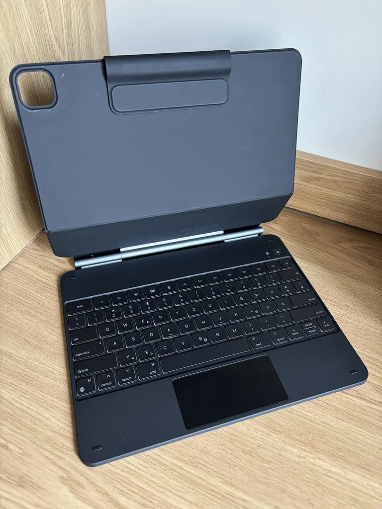 Чохол-клавіатура OMOTON для планшета iPad Pro 13" M4 2024 з під'єднанням через Bluetooth та тачпадом чорний (SKU-149) - фото 9