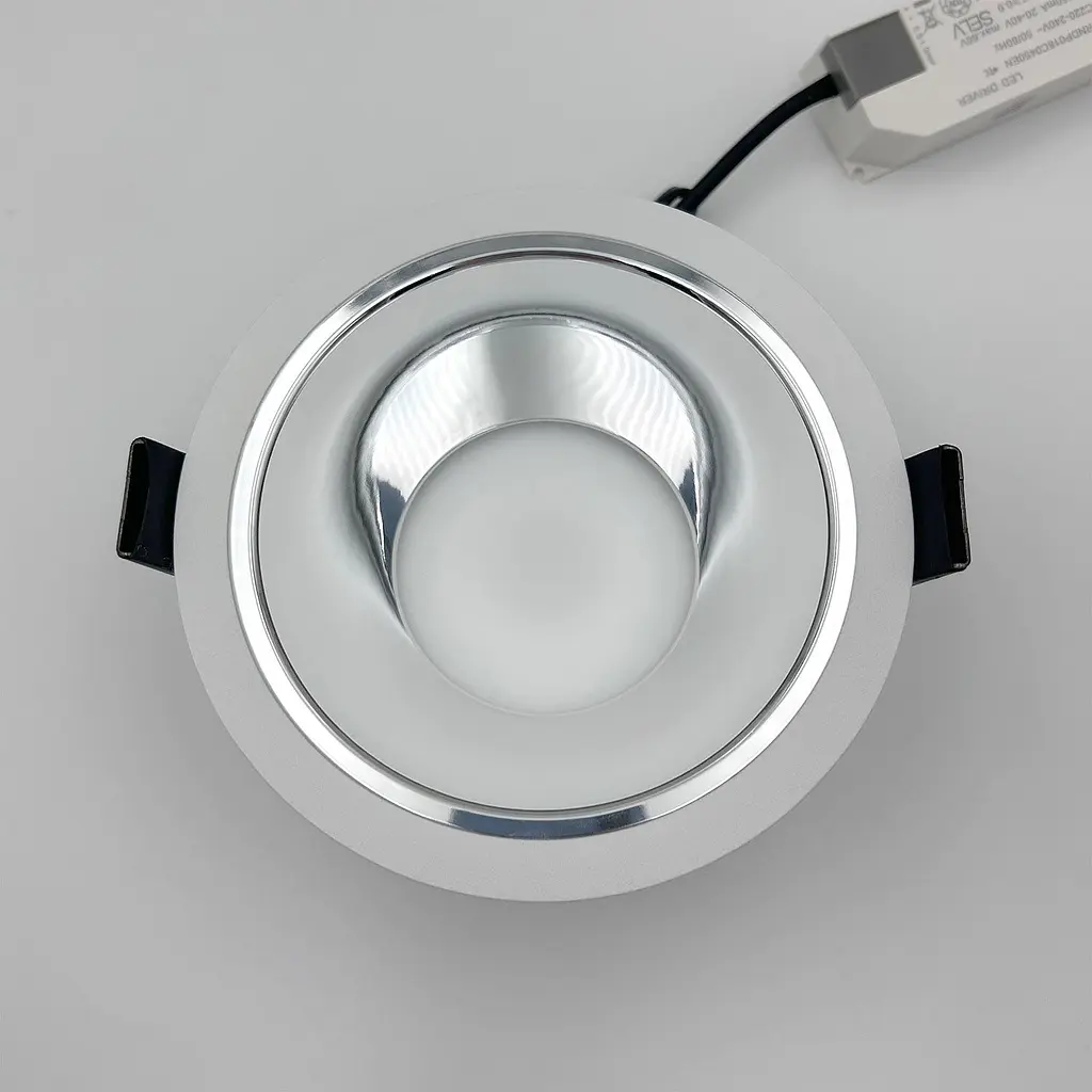 Точковий світильник Skarlat RDL73027-5 18W WH+CHR 3000K - фото 4