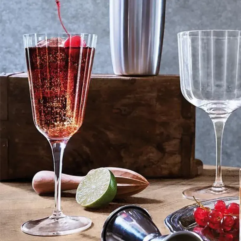 Набір келихів Luigi Bormioli Bach Vintage Cocktail С 515 25 cl 4 шт/уп (12992/02) - фото 2