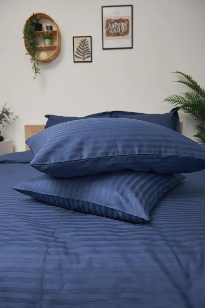 Комплект постільної білизни Moon&Star King Size 220x240 наволочки 2х50х70 Delfi Blue Satin Stripe - фото 3