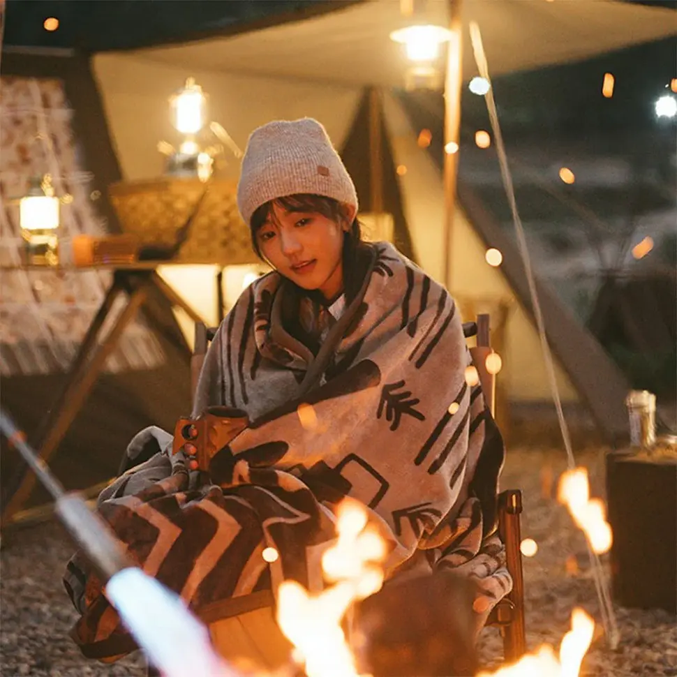 Одеяло огнеупорное Naturehike CNH22JU017 бежевое с рисунком - фото 4