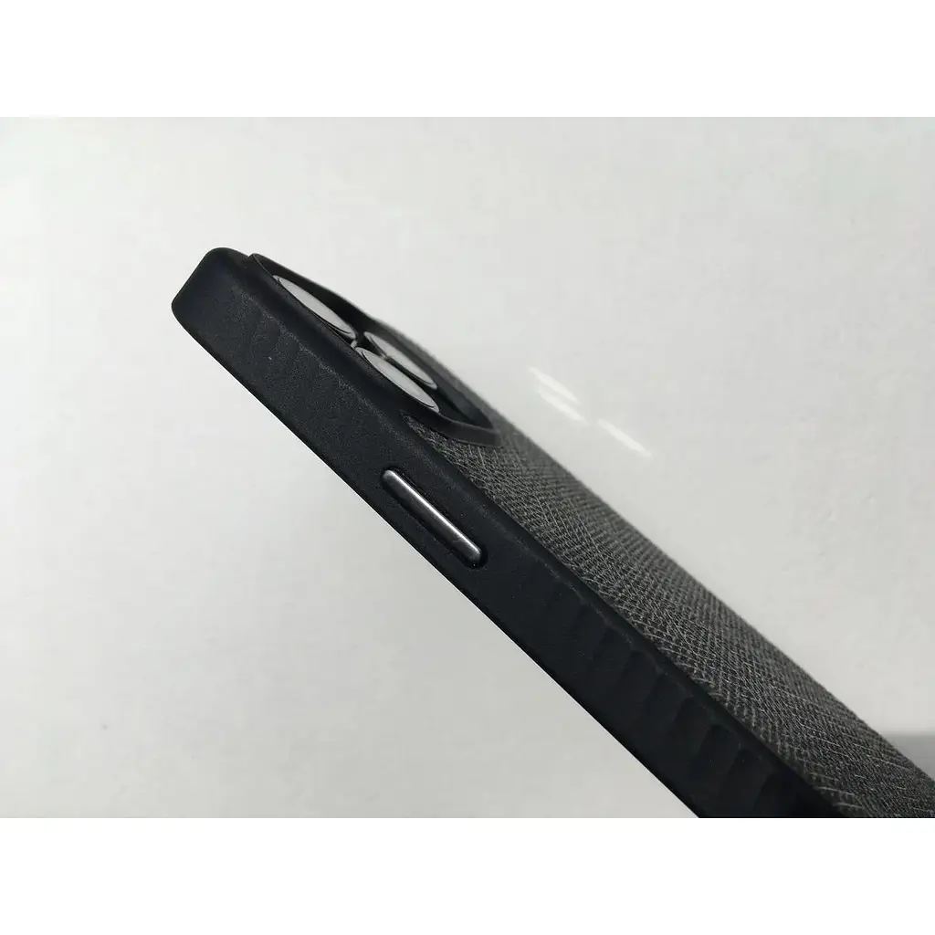 Чехол противоударный Gear4 Zagg London MagSafe для Iphone 15 Pro Max (6.7") тканевый Black Geo - фото 8