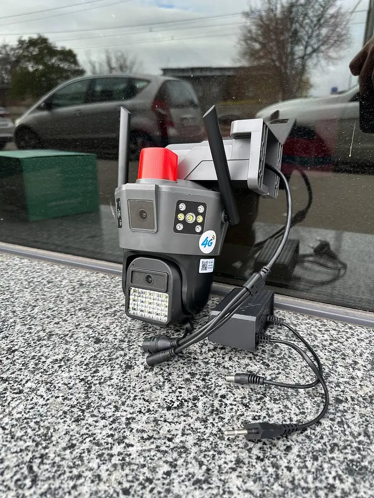 Подвійна IР камера зовнішнього спостереження 4G 3G від сім картки SIM 3MPx+3MPx 2 незалежних об'єктива вулична нічна камера відеоспостереження додаток V380Pro UKC SD39G 4G - фото 3