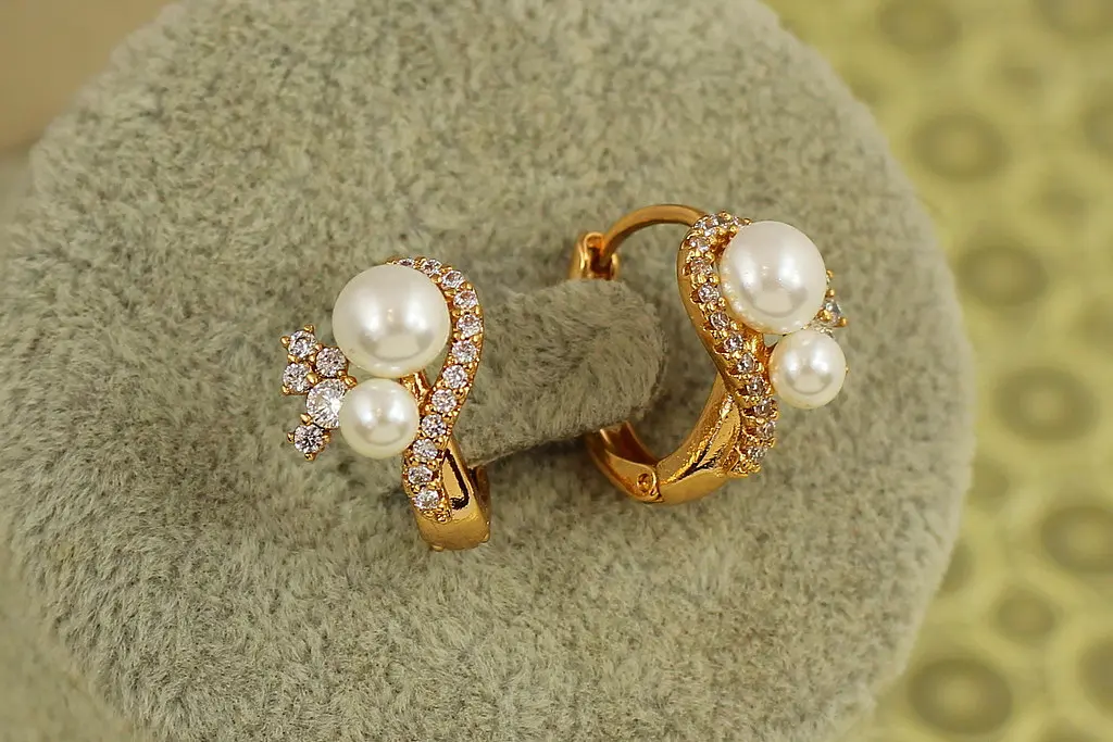 Сережки Xuping Jewelry Дует перлин 1,6 см золотисті - фото 2